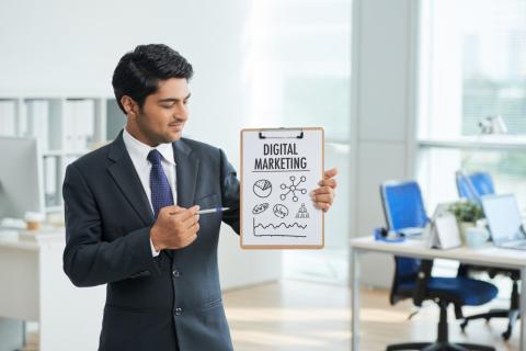A Comprehensive Guide to Master’s in Digital Marketing in the USA